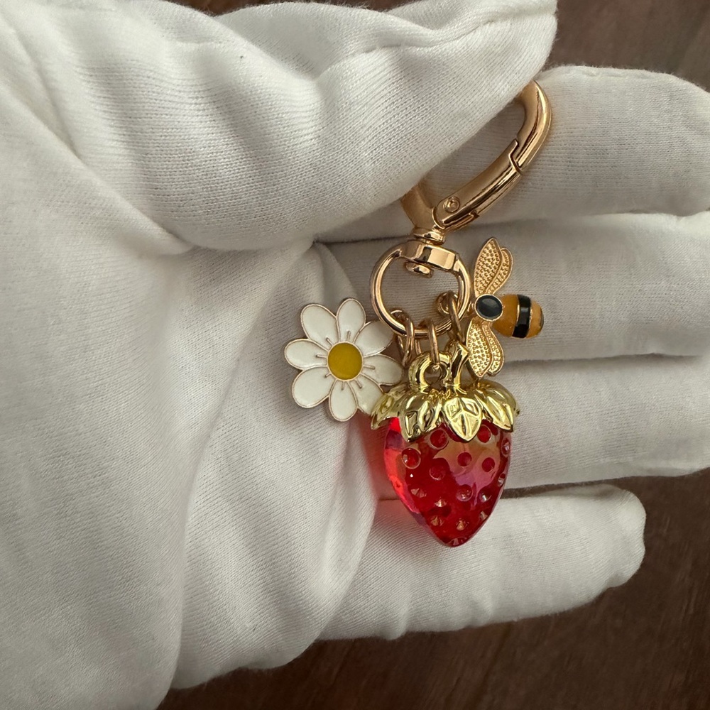 Strawberry & Bee Bag charm with Daisy Charm